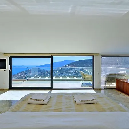 Vilă 5 Bedroom Luxury In - 1019